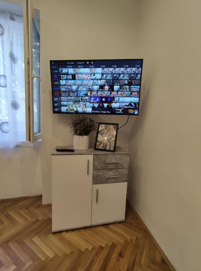 Apartment Tona ชิเบนิก ภายนอก รูปภาพ